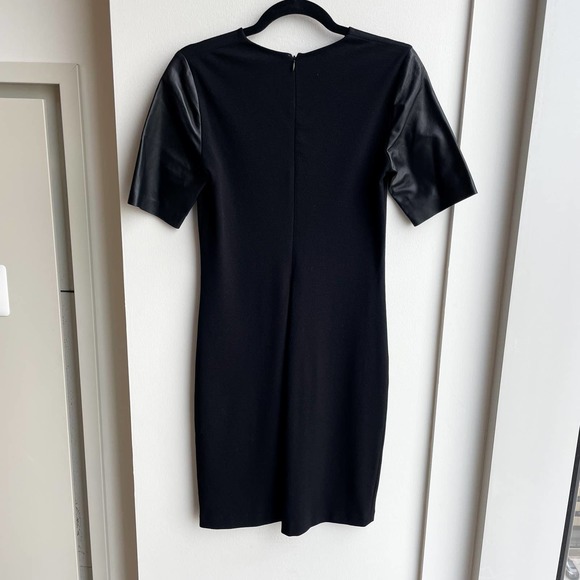 Vince Revolve Leather Sleeve Pencil Shift Dress - Size 4 - Picture 6 of 12